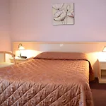 Western Centre Gare 3*