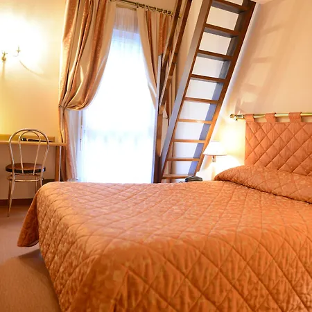 Western Centre Gare 3*