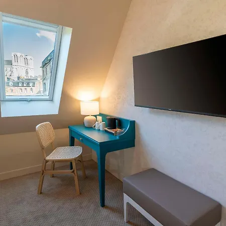 Western Centre Gare 3* פלר