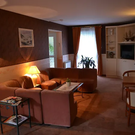 Western Centre Gare Hotel 3*
