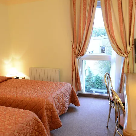 Western Centre Gare 3* פלר