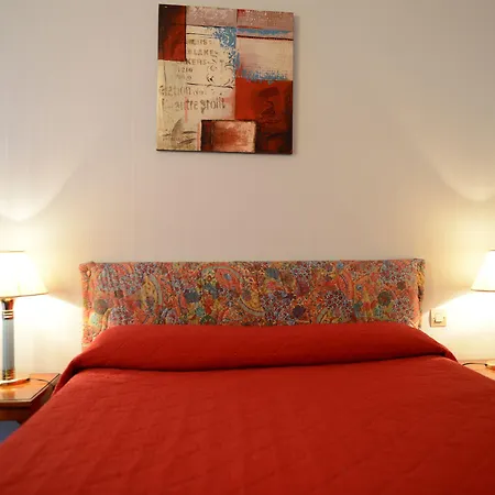 Western Centre Gare מלון 3*