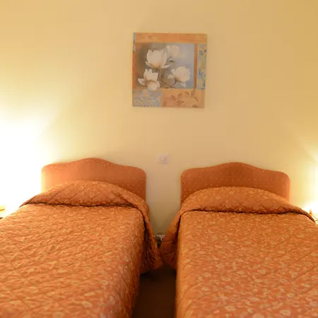 Western Centre Gare Hotel 3*