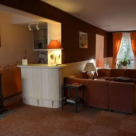 Western Centre Gare 3* פלר