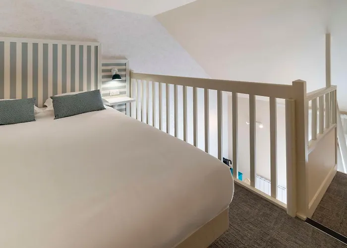 Western Centre Gare Hotel 3*